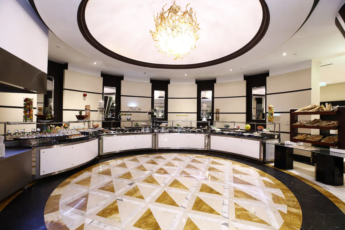 رستوران هتل هالیدی این بر دبی